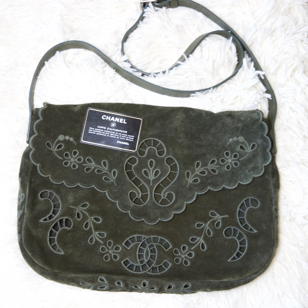 Chanel Green Khaki Floral Suede Messenger Bag - Picture 3 of 3